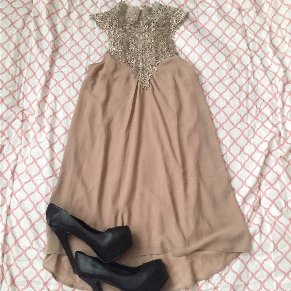 Nude dress with Lace Neck detail